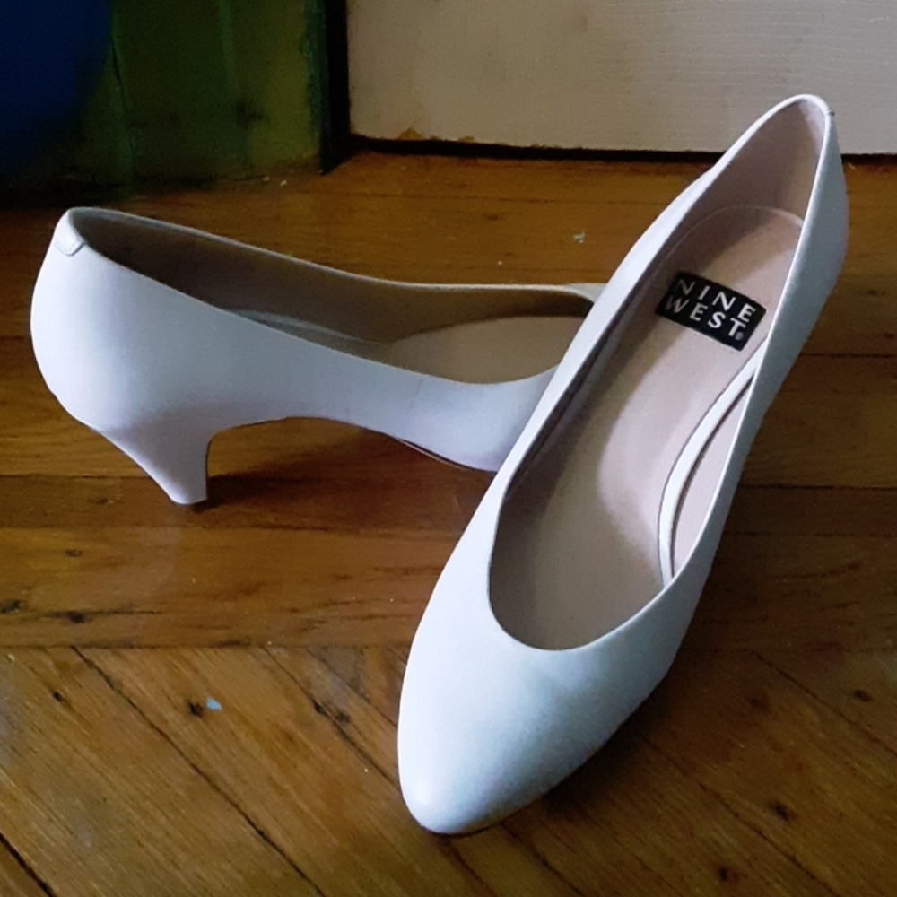 Nine West white leather heels